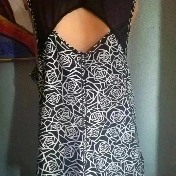 Lululemon  blouse - Picture 1 of 8